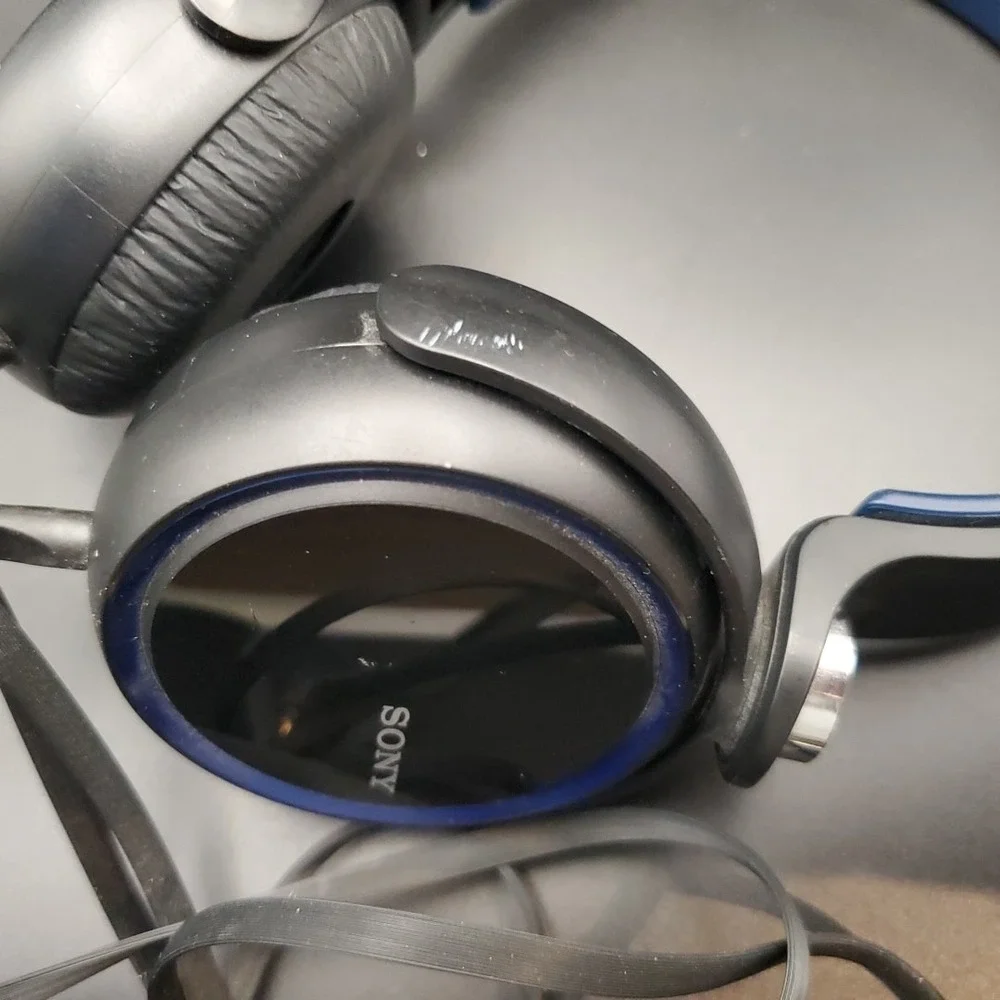 SONY MDR-XB400 Wired  Stereo Headphones Black-Blue Working Great Sound